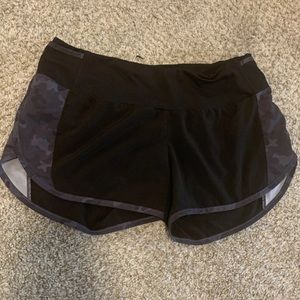 Zyia Camo shorts